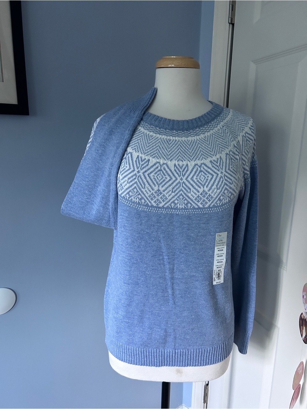 Croft and Barrow Women’s Light Blue Nordic Yoke Sweater - Unbranded